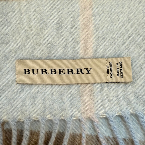 Burberry 100% Cashmere Scarf 🏴– Made in Scotland – Light Blue Check - Picture 10 of 17